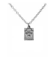 Breaking Bad Heisenberg Figürlü Unisex Kolye – Efsanenin Gizemli Kimyageri (Gümüş)