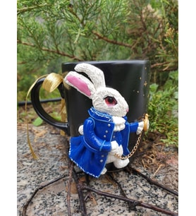 alice white rabbit