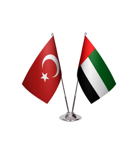 Birleşik Arap Emirliği İkili Masa Bayrağı