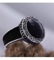 Yuvarlak Siyah Oniks Taşlı Kristal Kesim Özel Seri Erkek Gümüş Yüzük