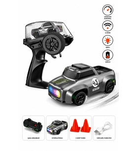 Uzaktan Kumandalı Şarjlı Mini Drift Arabası 1:64 Ölçek Işıklı RC Model Araç