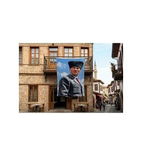 Kalpaklı Atatürk Portresi Poster Bayrak Premium Raşel Kumaş 300x450cm ATA81
