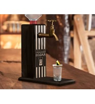 BK Gift Kişiye Özel Kabartma İsimli Musluklu Siyah(Ebony) Ahşap Vodka Standı, Vodka Çeşmesi, Doğum Günü Hediyesi, Ev Hediyesi, İçecek Dispenseri-2