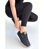 Tawen Siyah Cilt Bej Tabanlı Bağcıklı Spor Ayakkabı