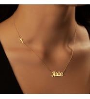Kişiye Özel 925 Ayar Gümüş Yan Haç Detaylı İsim Kolye (Gold)