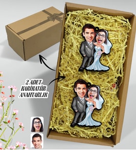 BK Gift Hediye Kutulu Kişiye Özel Evleniyoruz Karikatür 2'li Ahşap Anahtarlık-5