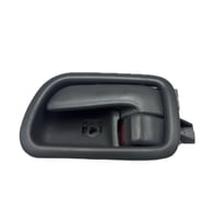 Toyota Avensis İç Kapı Kol Ön - Arka Sol 1998-2000 1 Adet