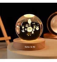 İsme ÖZelIşıklı Ahşap Kaideli Uzay Temalı Cam Küre 8*6cm