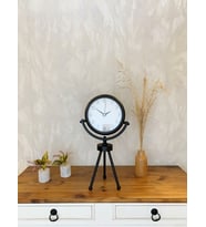 Siyah Metal Mini Tripod Zarif Masa Saati 45×26 Cm