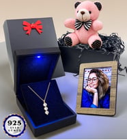 Fotoğraflı & Pembe Ayıcıklı 925 Ayar Gümüş Üçlü Tektaş Kolye Altın Kaplama Zirkon Taşlı Kadın Kolye