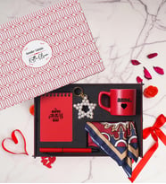 Anneler Günü Dekoratif Ahşap Kutulu Hediye Seti, Fincan, Fular, Anahtarlık, Defter, Kalem