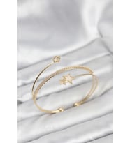 Yıldızlı Model Pirinç Gold Renk Kadın Bileklik - Tj-Bb8261
