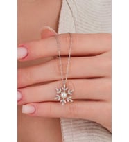 925 Ayar Gümüş Kadın İncili Kartanesi Kolye