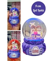 Aşkımsın Sevgili Çift Temalı Mor Love Led Işıklı Kar Küresi Sevgili Çift 9 CM 