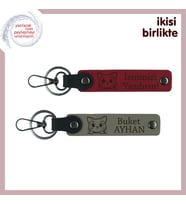 Kediyle Kurulan Ortak Evde İlk Hediye, Patili Deri Anahtarlık Takımı, Kırmızı-Kül Gri (Çok Renkli)