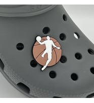 Terlik Süsü ve Aksesuarı , Çanta Süsü – Renkli Jibbitz Jordn Basket Görselli Figür Aksesuarı (Turuncu-Kahverengi-Siyah-Beyaz)