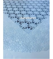 kaplama küçük papatya yıldız desen işeme dantel görünümlü pvc yuvarlak muşamba masa örtüsü Beyaz 130 x 130
