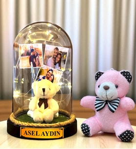 Kişiye Özel Led Işıklı Biblolu Fanus ve Pembe Peluş Ayıcıklı Anahtarlık (Model 1)