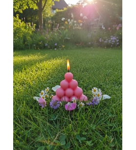BONCUK PİRAMİT HEDİYELİK DEKORATİF PORTAKAL ÇİÇEĞİ KOKULU SOYA WAX MUM (PEMBE RENKLİ)