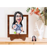 BK Gift Kişiye Özel Kadın Tenis Oyuncusu Karikatürlü Ahşap Standlı 3D Biblo-1 (Beyaz)