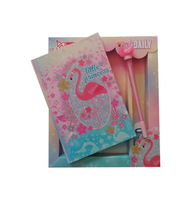 Hatıra Defteri Kilitli Kız Modeli Günlük Defteri Flamingo Hediye Kutulu 80 Yaprak Çizgili 1 Adet (Çok Renkli)