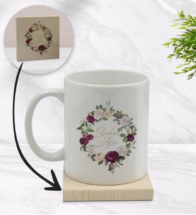 BK Gift Kişiye Özel Çiçek Tasarımlı Beyaz Kupa Bardak ve Ahşap Bardak Altlığı Hediye Seti - Model 14