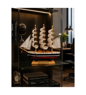 İsime Kişiye Özel Dekoratif Premium Ahşap El Yapımı Yelkenli Gemi Maketi 30 x 30CM Biblo Hediye 530A