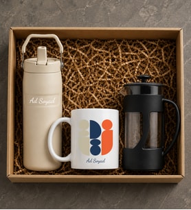 Kişiye Özel Pipetli ve Kulplu Paslanmaz Çelik Termos (480 mL) Mug & Üç Renk Tasarımlı Kupa & French Press Hediye Seti