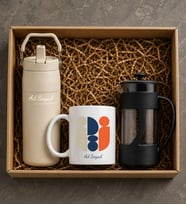 Kişiye Özel Pipetli ve Kulplu Paslanmaz Çelik Termos (480 mL) Mug & Üç Renk Tasarımlı Kupa & French Press Hediye Seti