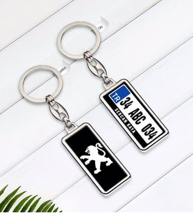BK Gift Kişiye Özel Plakalı Peugeot Logolu Çift Taraflı Gümüş Krom Anahtarlık-1