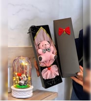Siyah Kutusunda Pembe Ayıcık Buketi & Işıklı Sevimli Pandalı Fanus  Ayıcık Buketi