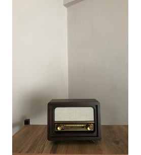 BLUETOOTH, USB, FM RADYO ÖZELLİKLİ NOSTALJİK RADYO + ŞARJLI PİL+ ADAPTÖR