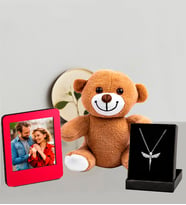 Kişiye Özel 25cm Peluş Ayıcık Ve Fotoğraflı Kırmızı Çerçeve Ve Melek  Kolye