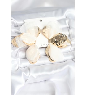 Pirinç Gold Renk Beyaz Tüllü Lotus Kadın Küpe - TJ-BKP11373