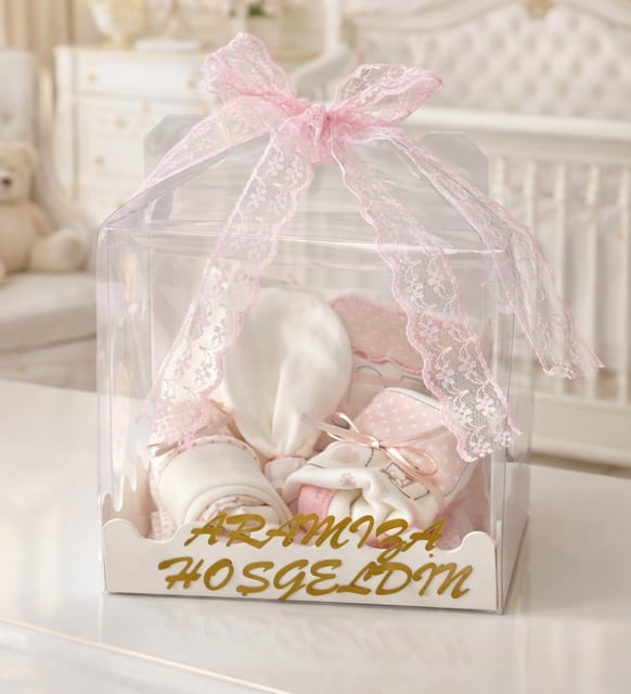 ARAMIZA HOŞGELDİN YAZILI YENİ DOĞAN KIZ BEBEK 5'Lİ TEKSTİL HEDİYE KUTUSU (Pembe-Ekru)
