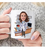Kişiye Özel Karikatürlü Kadın Doktor Tasarımlı Kupa Bardak