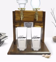 BK Gift Kişiye Özel Renkli Baskılı İstanbul Tasarımlı Turistik İkili Rakı Bardağı ve Çift Musluklu Doğal Ahşap Rakı Standı-5 (Model 1)