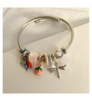 Gül Charmlı Şık Pandora Model Gümüş Bileklik