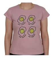 ASM0127 Bayan Pudra Yumurta EGG Baskılı T-Shirt