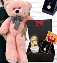 Büyük Boy Pembe Peluş Ayıcık ve Kolyeli Fotoğraflı Hediye Kutusu - Premium Set (Model 1)