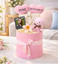Kişiye Özel Seni Seviyorum Tasarımlı,Fotoğraflı,Cüzdan,Toka Ve Ayıcık Anahtarlık,Kutu Seti (Pembe)