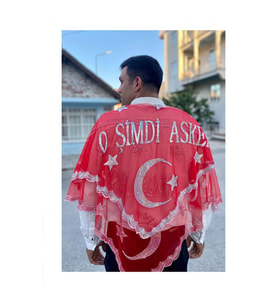 Asker Şalı '' O Şimdi Asker'' Simli Pul İşlemeli Çift Katlı (Kırmızı)