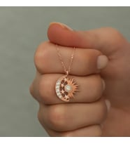 Opal Beyaz Taşlı Ay Ve Güneş Kolye-925 Ayar Gümüş