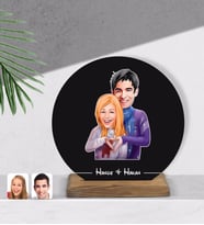 BK Gift Kişiye Özel Sevgililer Karikatürlü Yuvarlak Ahşap Biblo-89
