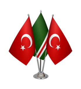 Masa Üstü İçkerya Çeçen Bayrağı Türk Bayrağı Üçlü Krom Direk Masa Bayrak Seti