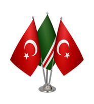 Masa Üstü İçkerya Çeçen Bayrağı Türk Bayrağı Üçlü Krom Direk Masa Bayrak Seti