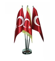 Masa Üstü Üçlü Türk Bayrağı  Biri Simli + Üçlü Krom Direk Masa Bayrak Seti