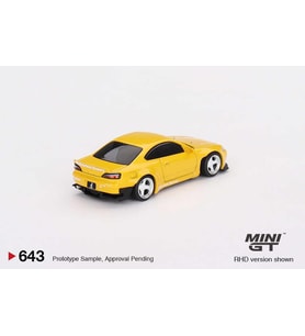 Mini GT 643 Nissan Silvia (S15) Rocket Bunny Bronze Yellow RHD Model Araba