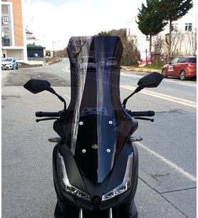 MOTOCAM Salcano Wind 150 Ön Cam 2023-2026 Model 78cm Siyah Renkli 4mm