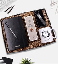 Kişiye Özel Siyah Defter & Siyah Metalik Roller Kalem & Rebul Erkek Kolonyası & Baskılı Kupa Bardak & Siyah Anahtarlık Hediye Seti